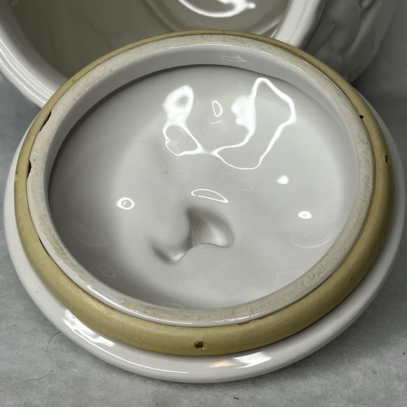 Porta White Embossed Cookie‎ Jar with Mushroom Lid Stoneware Made in Portugal - Picture 8 of 15